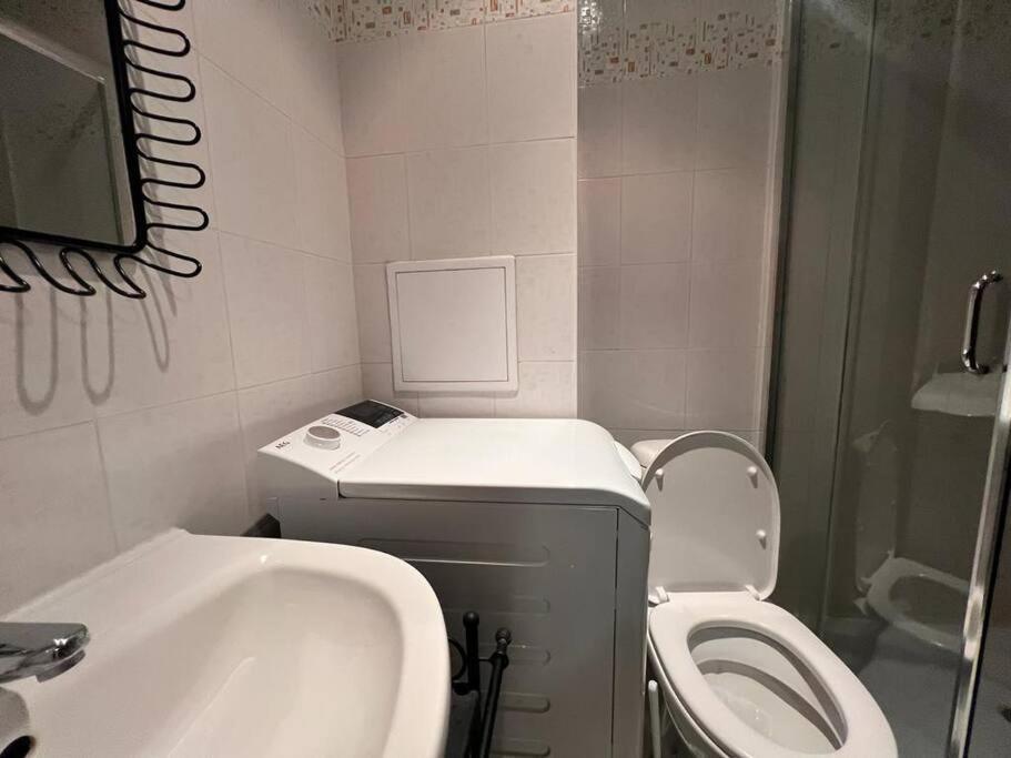 בנסקו Cozy 1 Bedroom Apartment Next To The Gondola מראה חיצוני תמונה