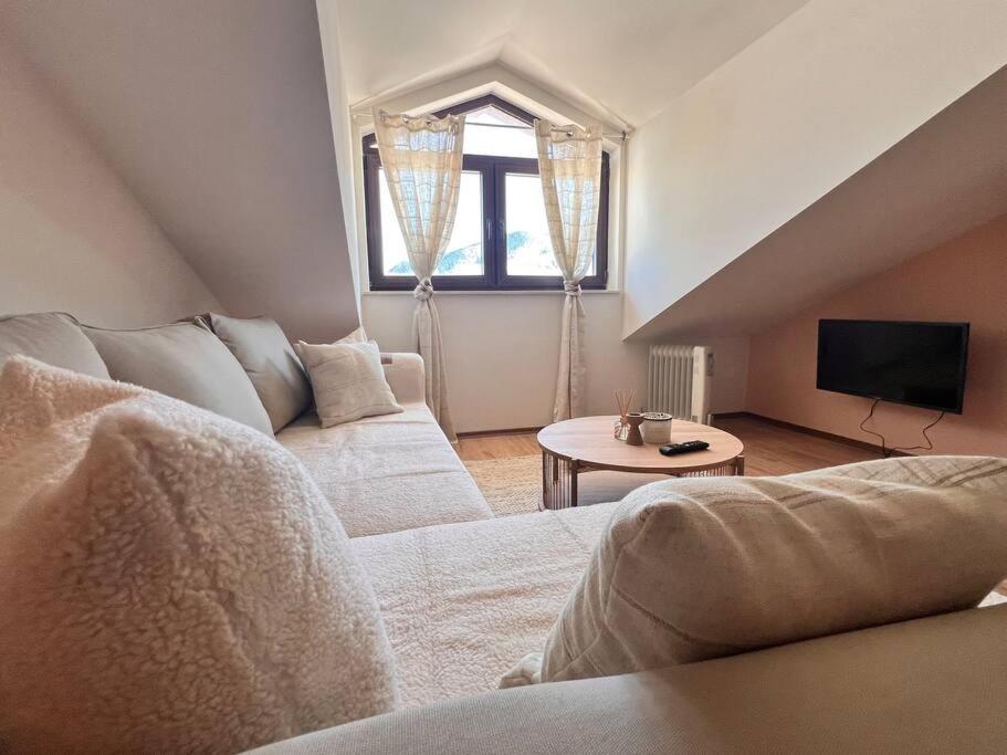 בנסקו Cozy 1 Bedroom Apartment Next To The Gondola מראה חיצוני תמונה